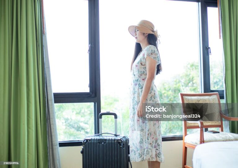 Staying Guest-Ready: Cleaning Tips for Busy Airbnb Hosts
